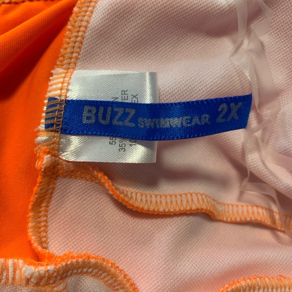 **NWT**Neon orange halter top swimsuit with attached skirt Size 2X (fits 16-22) - Picture 9 of 9